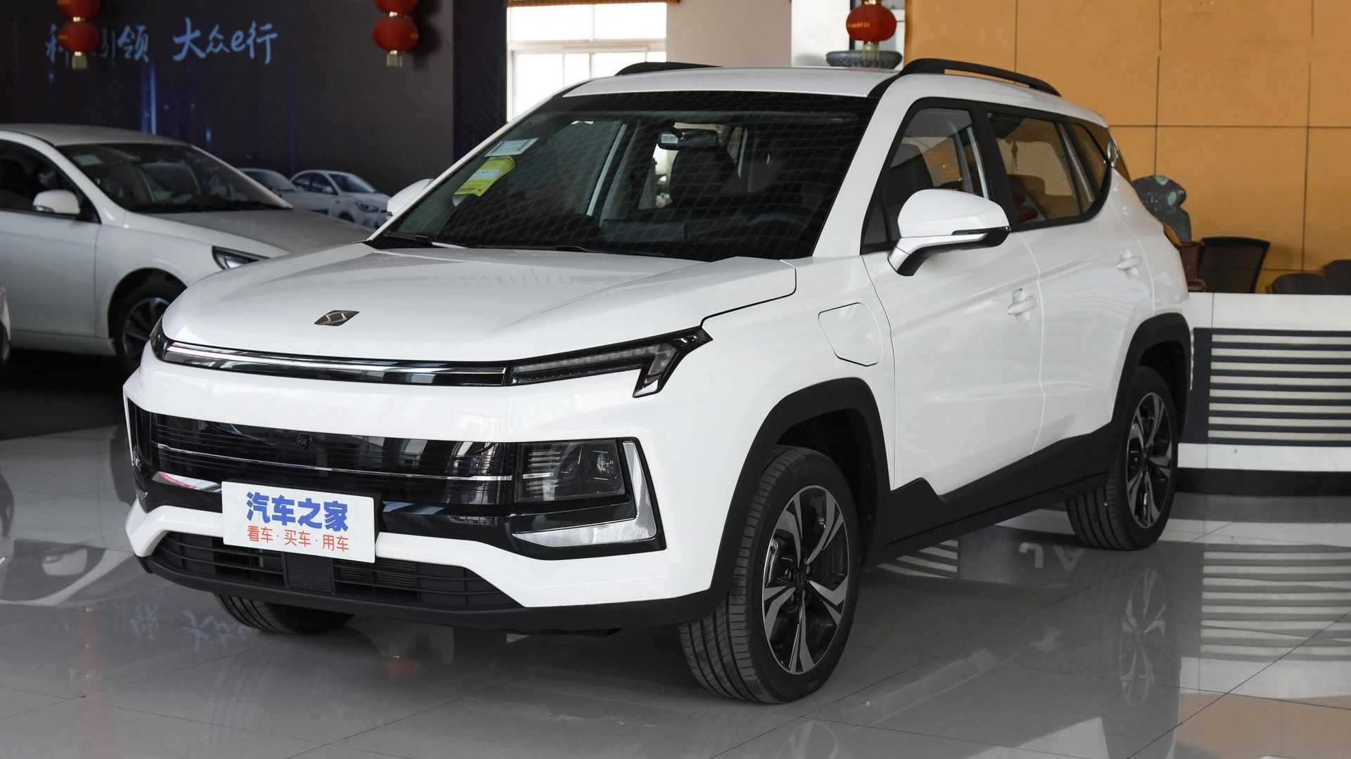 SUV elétrico JAC iEV60 atualizado, que virá ao Brasil, tem pré-venda na China. Elétrico já conta com o visual reestilizado fruto da parceria Volkswagen-JAC!!