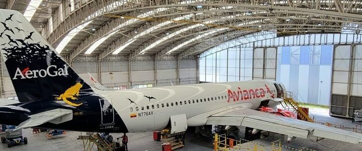 Avianca adota a imagem do Aerogal nos anos 2000 à sua coleção vintage.