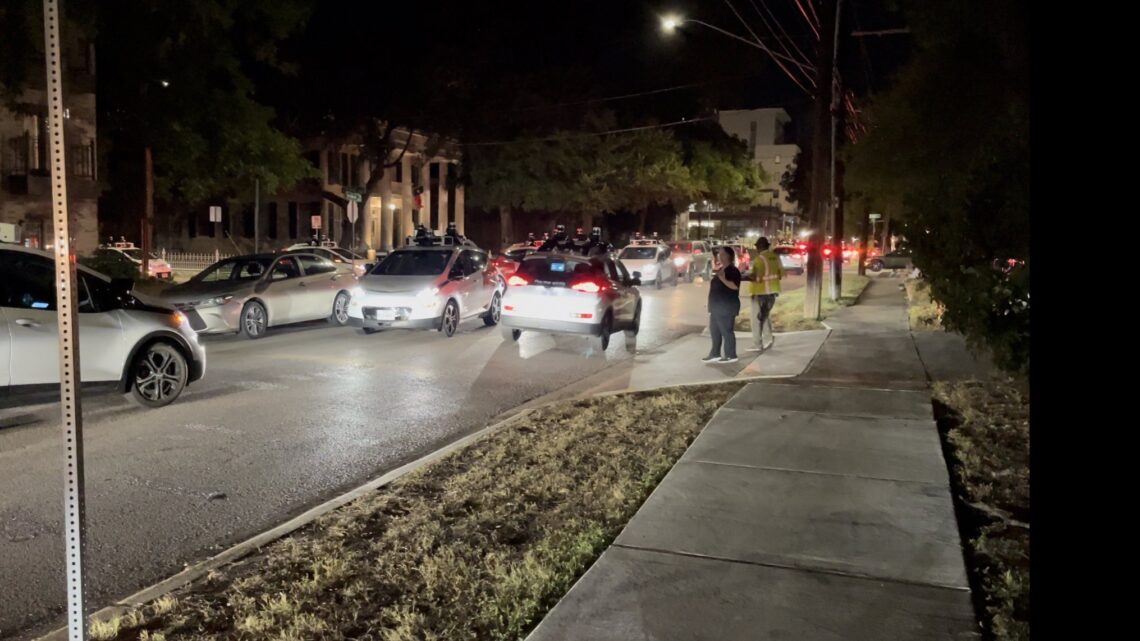 Bração? Taxis autônomos geram caos no trânsito nos EUA.