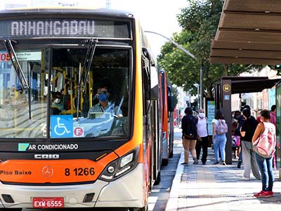 Tempo de deslocamento em SP chega a 2h26/dia, no nível pré-pandemia.