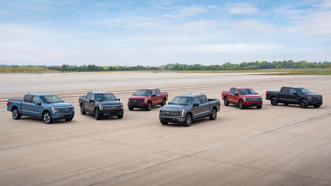 Ford F-150 Lightning ganha versão com 515 km de alcance para ampliar vendas.