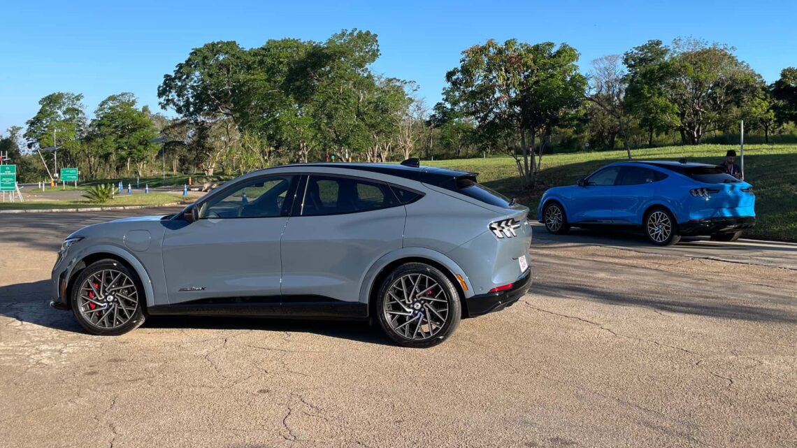 Ford Mustang Mach-E: SUV elétrico é lançado no Brasil por R$ 486.000,00.