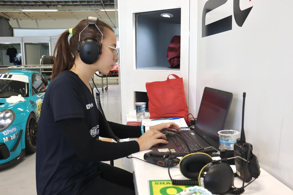 FIA Girls on Track Brasil Estágio em Motorsports vai ao Velopark com a Endurance Brasil