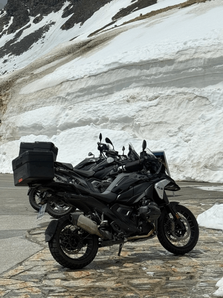 Entre Alpes e Emoções: Uma viagem de moto inesquecível por Alemanha, Áustria e Itália