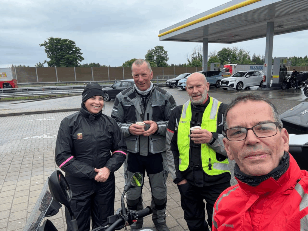 Entre Alpes e Emoções: Uma viagem de moto inesquecível por Alemanha, Áustria e Itália