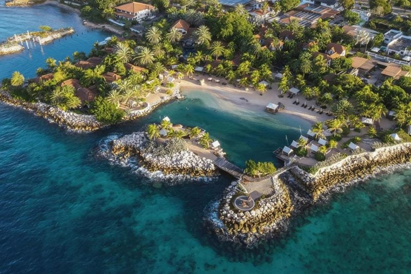 Paraísos Discretos: Refúgios Tropicais que Encantam os Viajantes Mais Exigentes