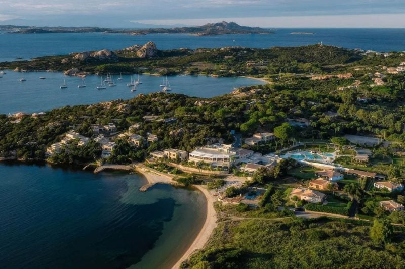 Paraísos Discretos: Refúgios Tropicais que Encantam os Viajantes Mais Exigentes