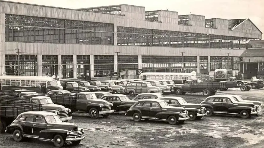 GM 100 anos de Brasil: tudo começou em galpões para armazenar algodão