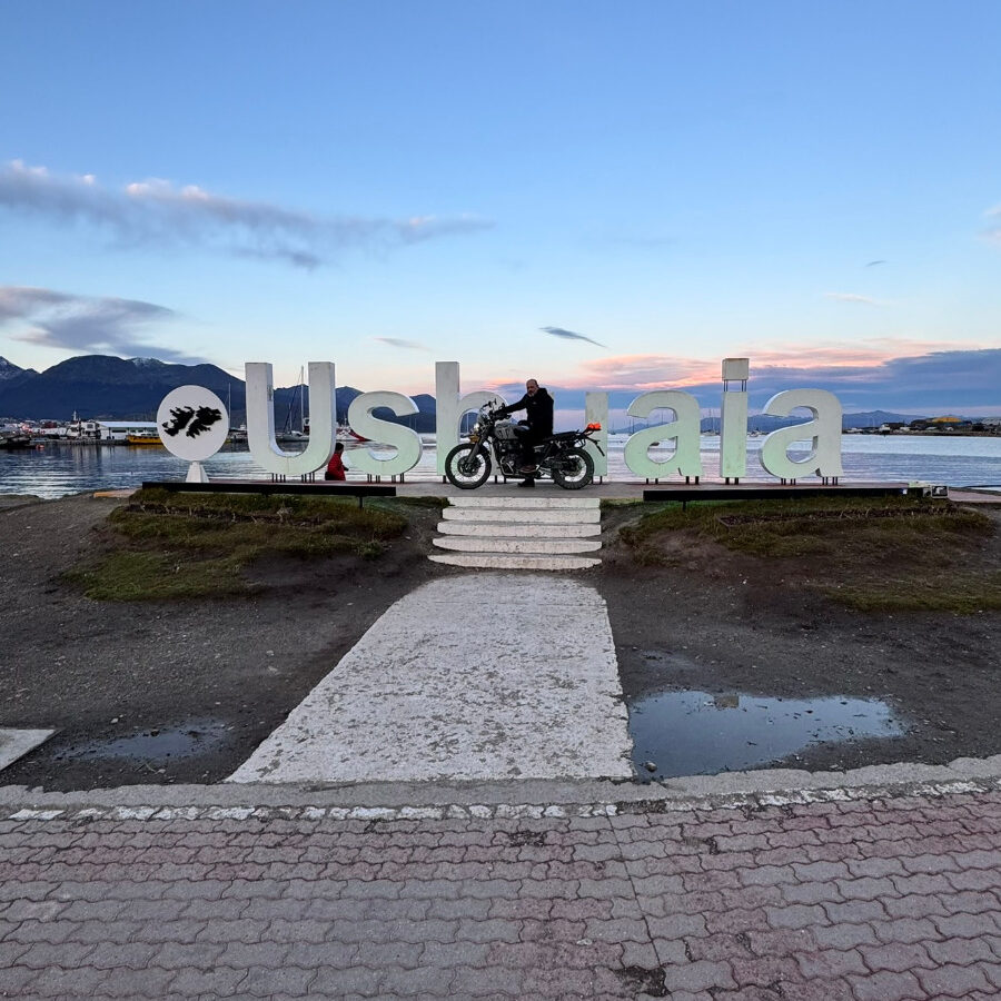 Augusto Perez e sua aventura sobre duas rodas até o Fim do Mundo