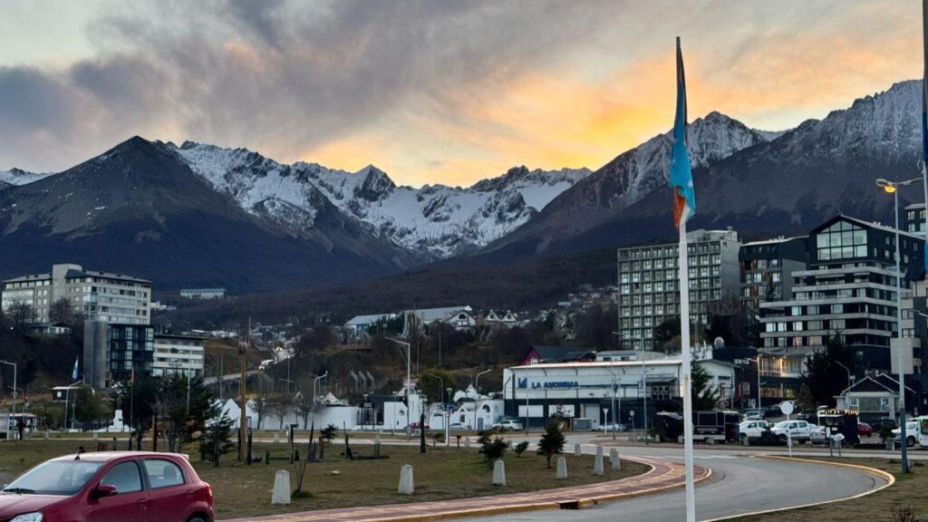 Augusto Perez e sua aventura sobre duas rodas até o Fim do Mundo