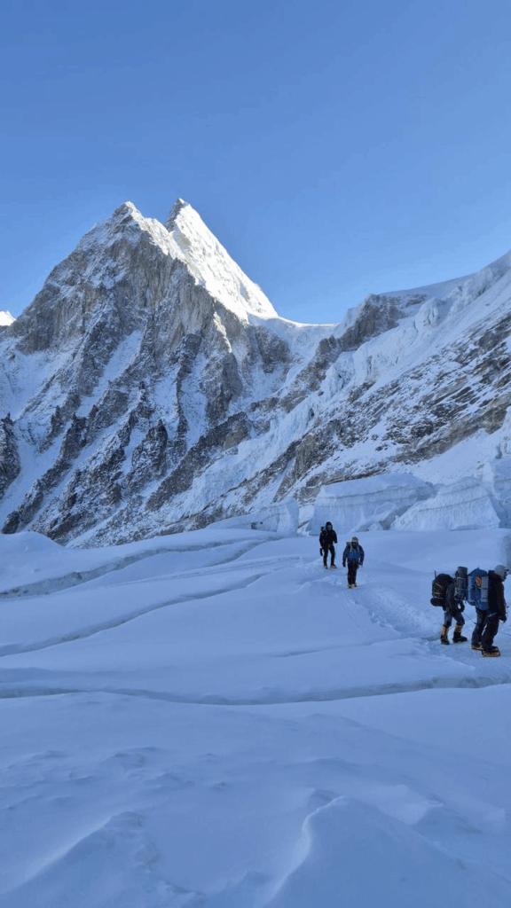 Conectividade via satélite da Globalsat Group garante segurança e sobrevivência em expedições de aventura extremas