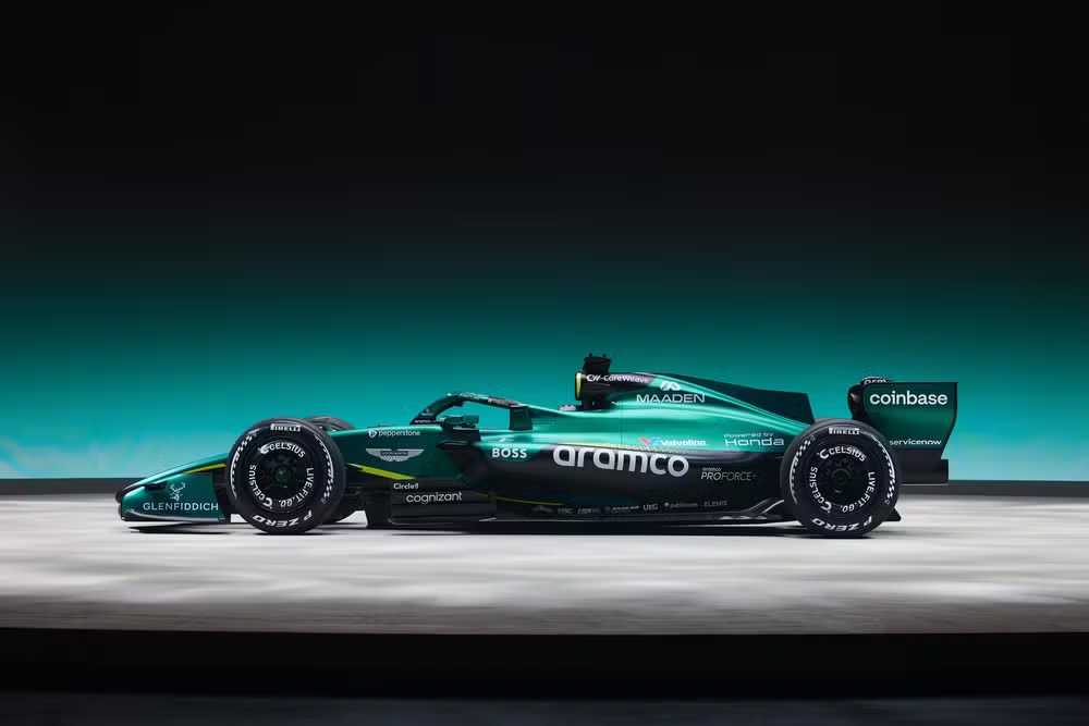 F1: Aston Martin encerra participação nos testes com só 6 voltas no dia, após mais um problema no motor Honda