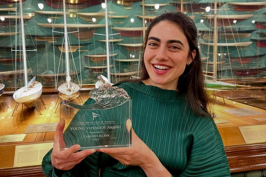 Tamara Klink é premiada por um dos mais tradicionais clubes de vela do mundo