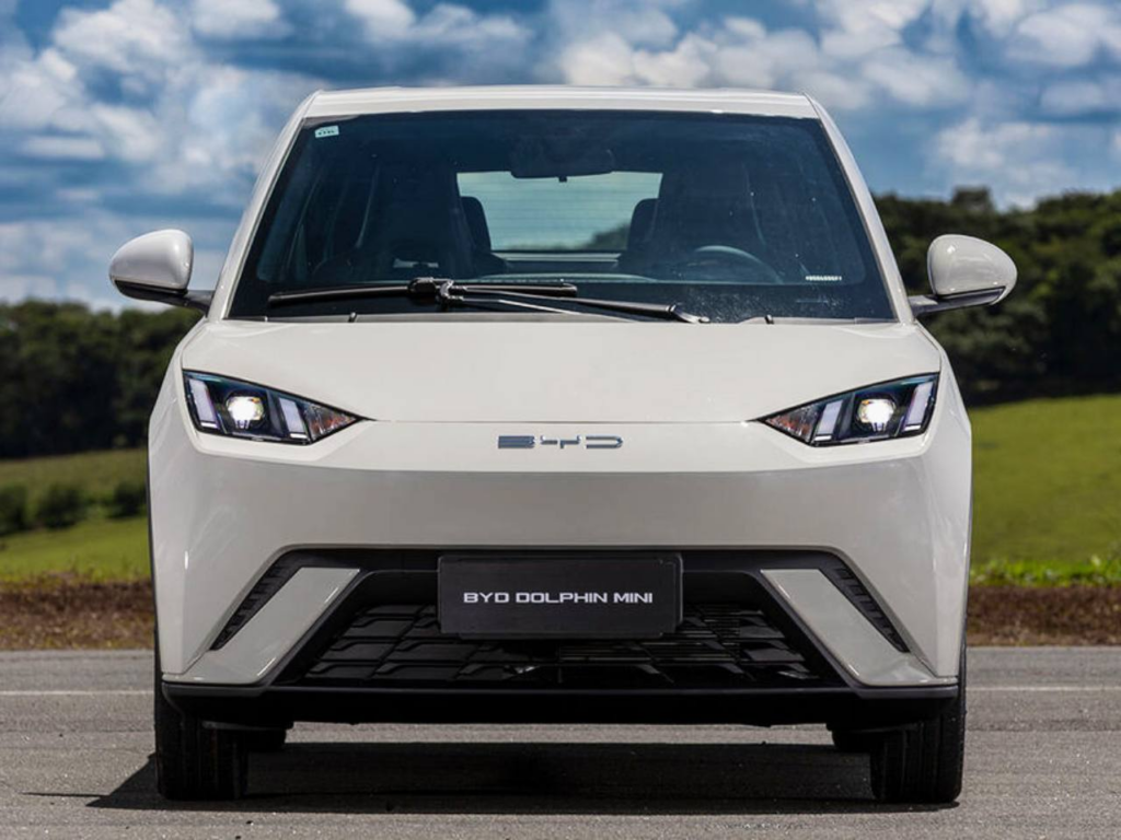 BYD Dolphin Mini faz história: pela primeira vez um veículo elétrico é o mais vendido no varejo brasileiro