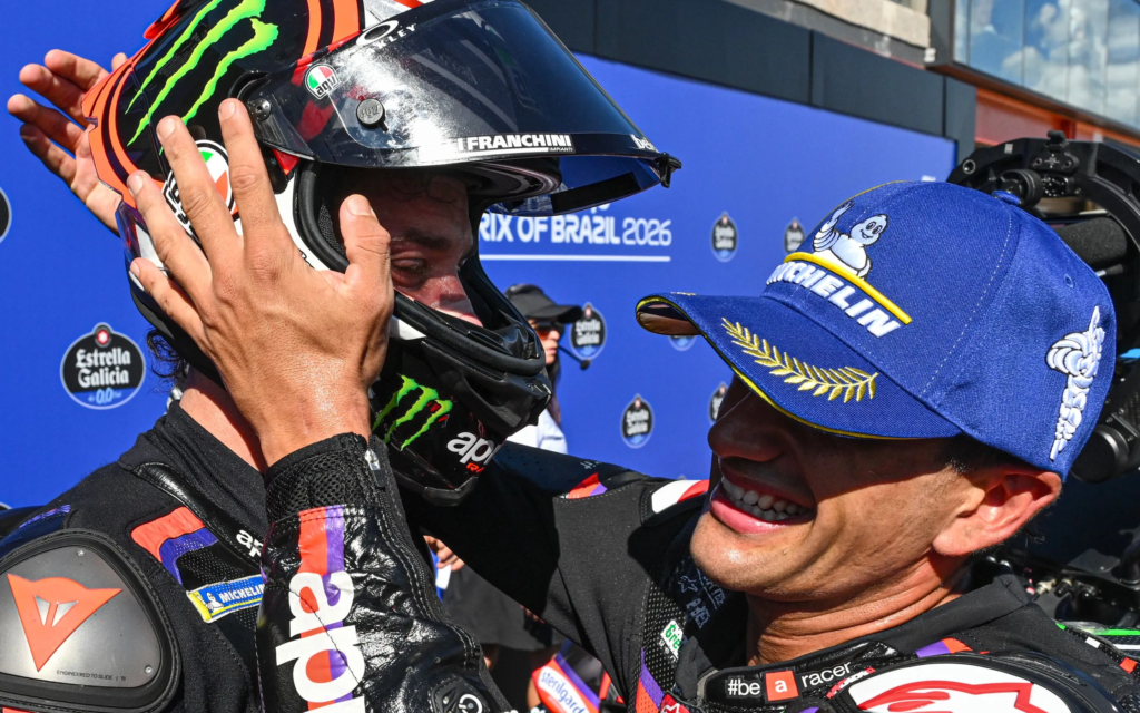 Bezzecchi conquista uma vitória arrasadora à frente de Martin, Diggia derrota Marc Márquez no segundo round.