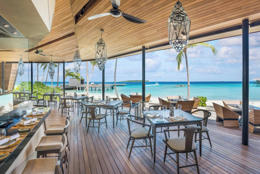 The St. Regis Maldives Vommuli Resort ganha representação no Brasil