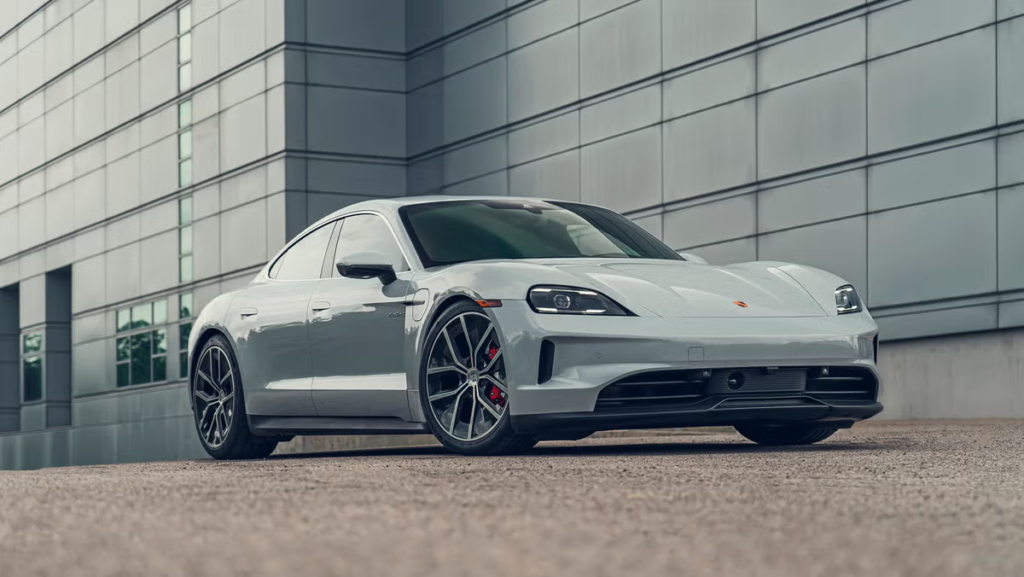 Carros mais caros de segurar no Brasil em 2026: modelos que lideram o ranking
