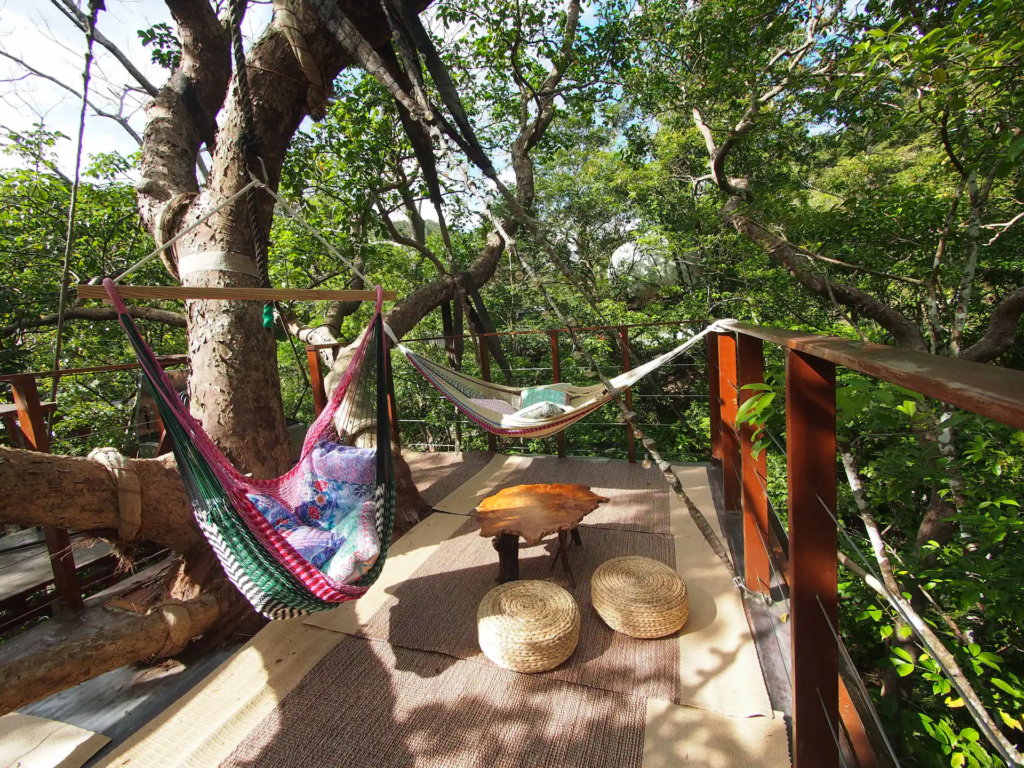 Japão tem resort sustentável de casas nas árvores