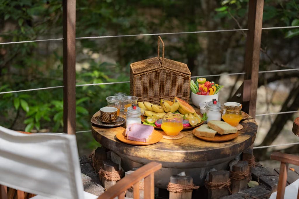 Japão tem resort sustentável de casas nas árvores