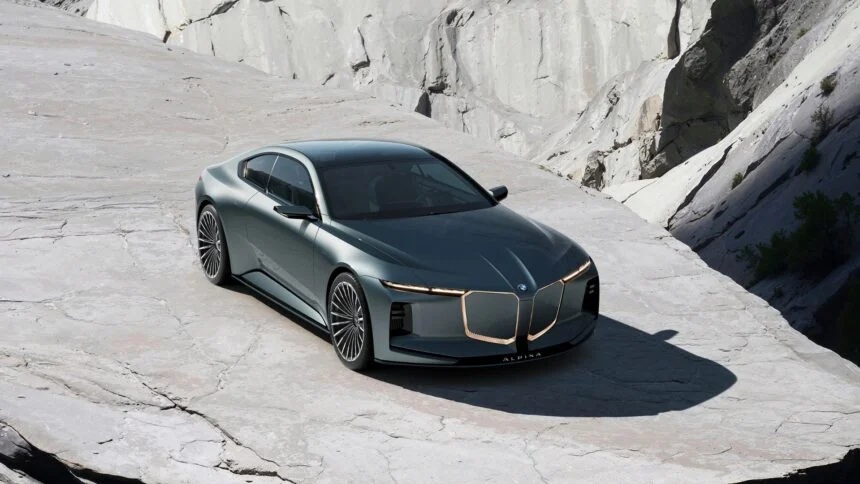 O Carro de Luxo Que Vai Ocupar o Espaço entre BMW e Rolls-Royce
