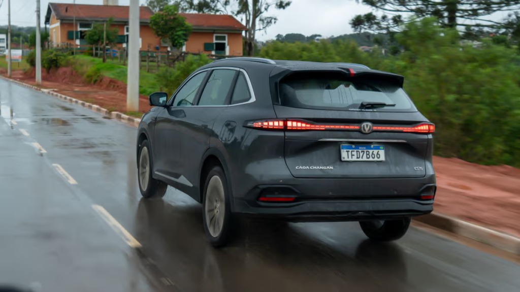 Caoa Changan lança CS75 com preço agressivo para bagunçar ainda mais o mercado
