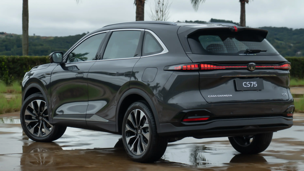 Caoa Changan lança CS75 com preço agressivo para bagunçar ainda mais o mercado