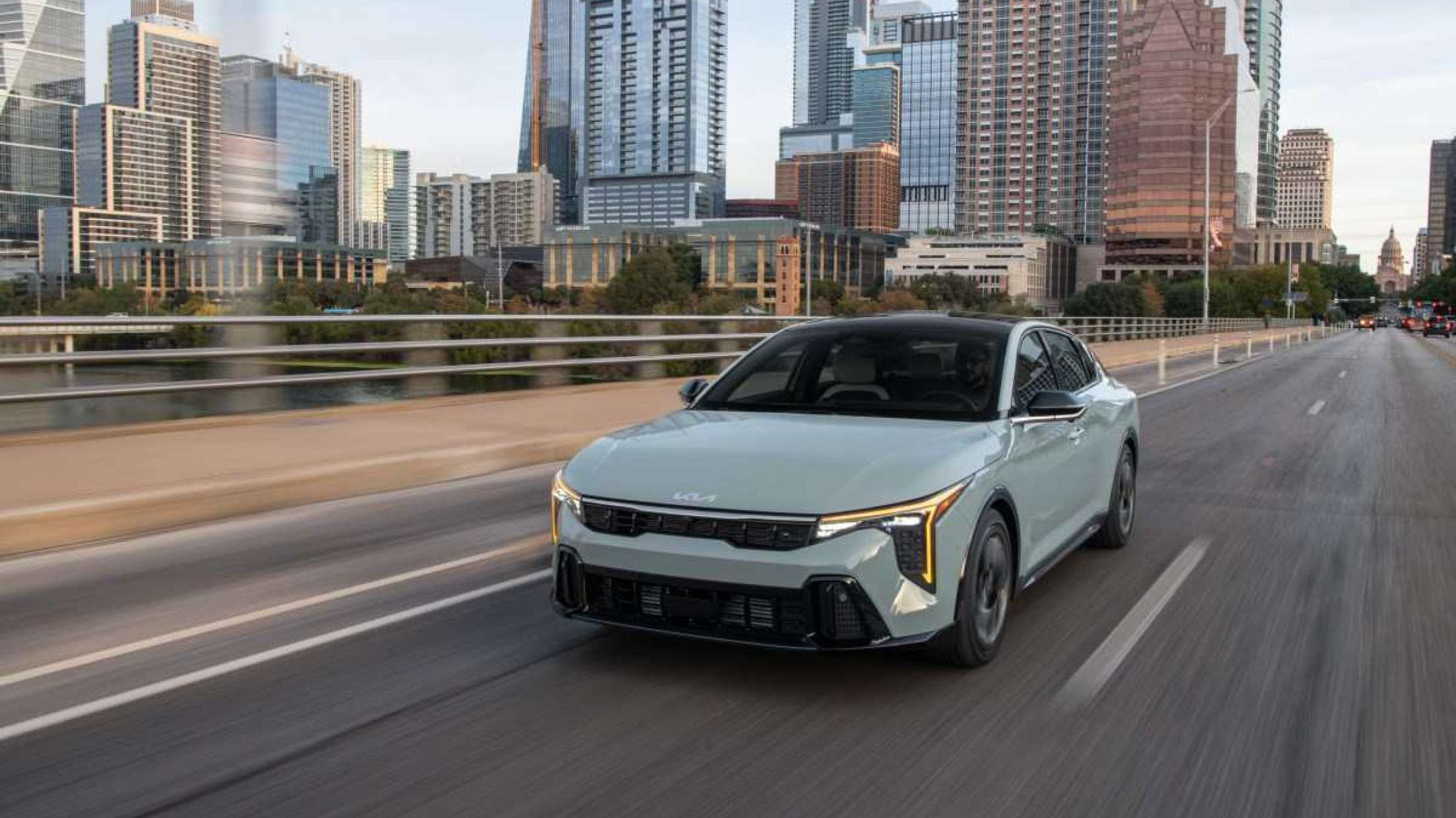 Hyundai disponibilizará 1,5 mil veículos e quatro robôs para Copa do Mundo de 2026