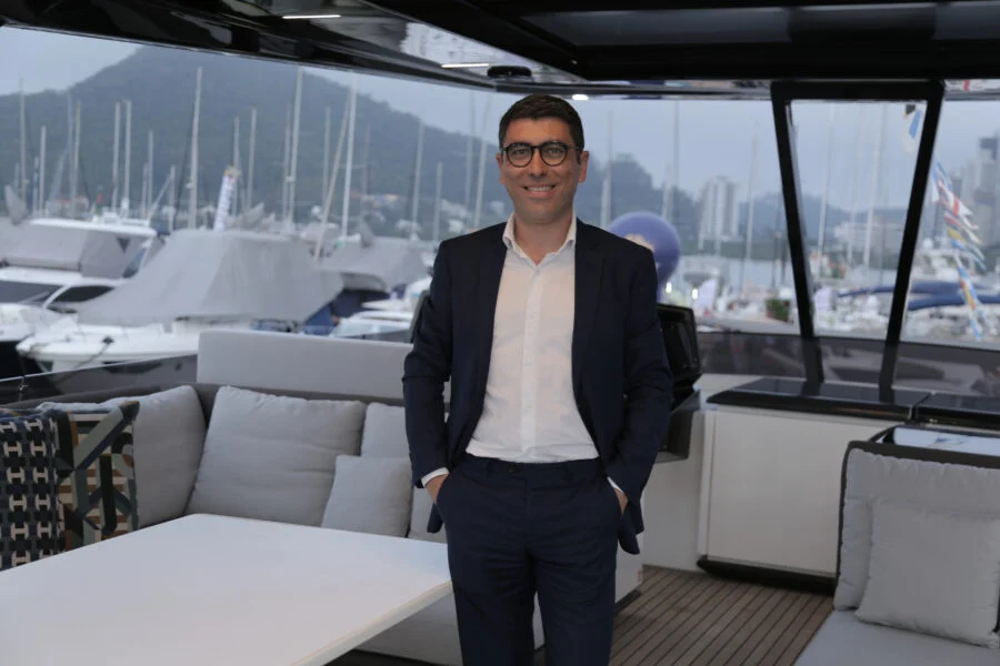 O Jeito Brasileiro de Viver o Mar Inspira Novo Iate da Ferretti
