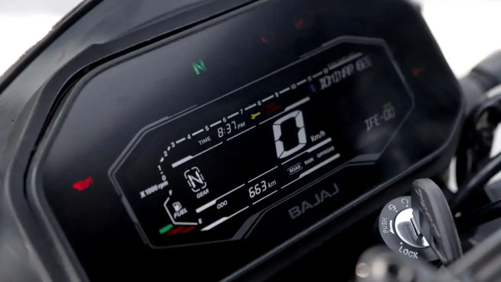 Bajaj lança Dominar 400 2027; confira o novo preço
