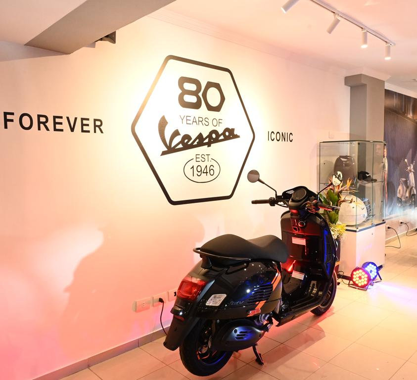 Vespa celebra 80 anos de história, como símbolo do design italiano e ícone da mobilidade urbana