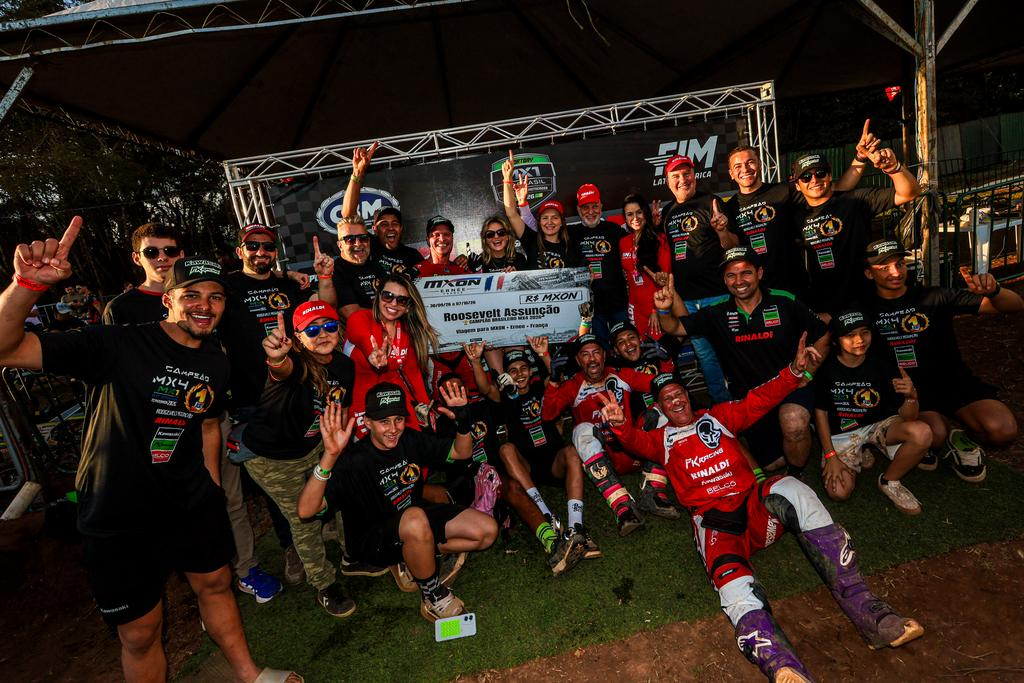 Team Rinaldi é campeão da MX4 com Roosevelt Assunção, no Brasileiro de Motocross